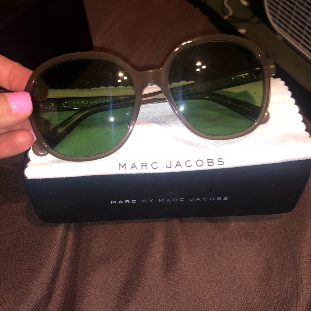 Marc Jacobs sunglass